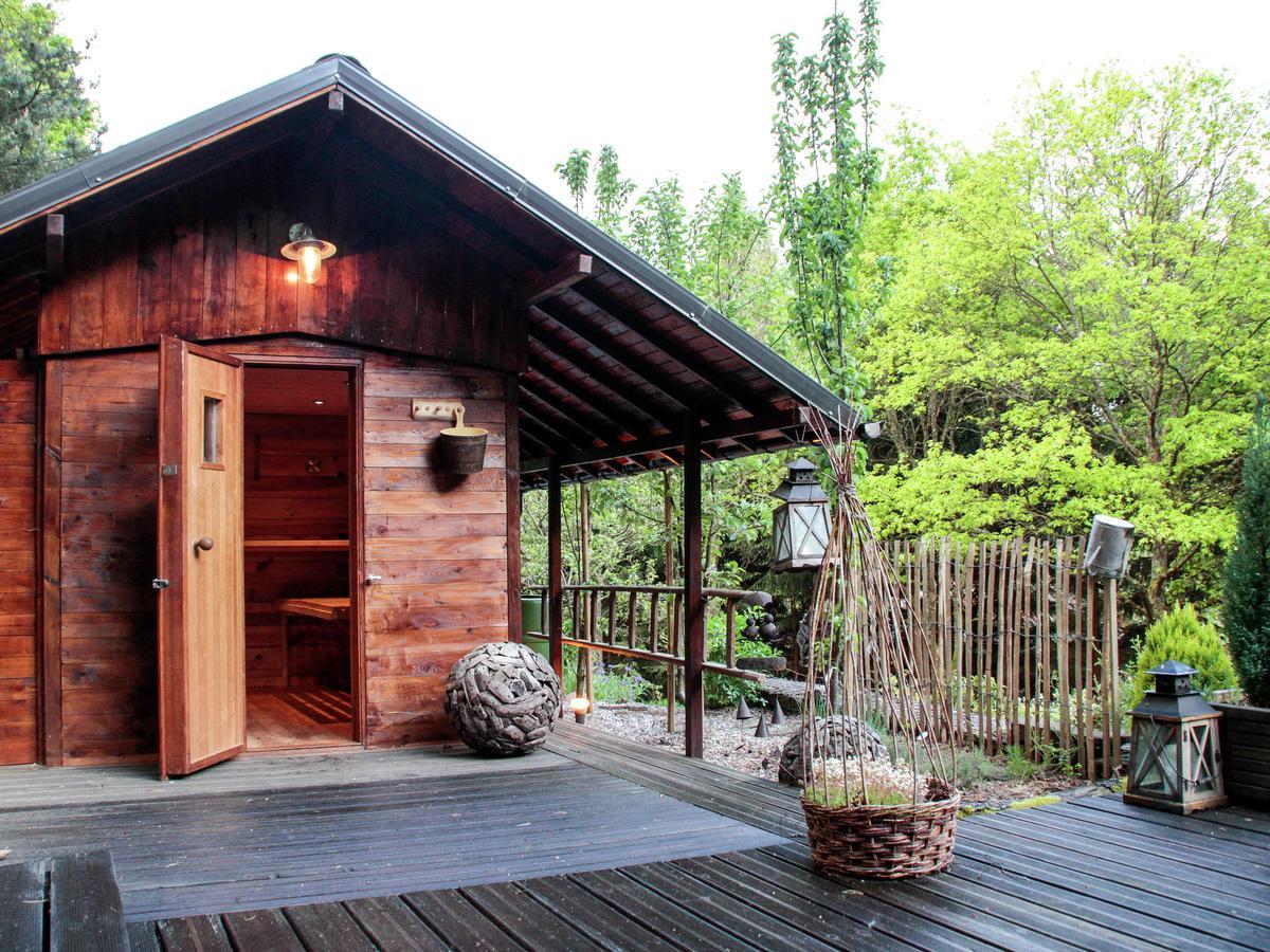 Cosy Chalet With Private Sauna In Bousseviller Екстер'єр фото